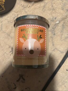 Bath & Body Works Gingerbread Bakery Candle - Brown/Tan